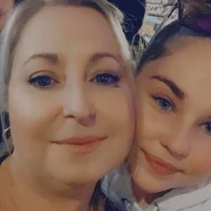 Meet your Posher, Jenny